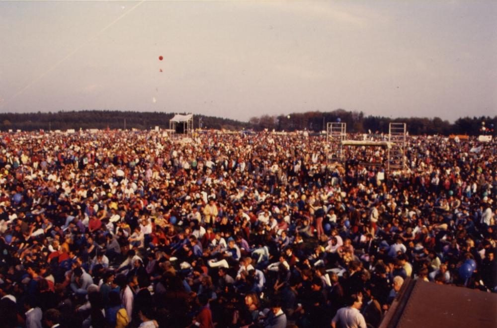 Großdemo mit über 180.000 Teilnehmern am 11. Oktober 1986 auf dem Beller Markt