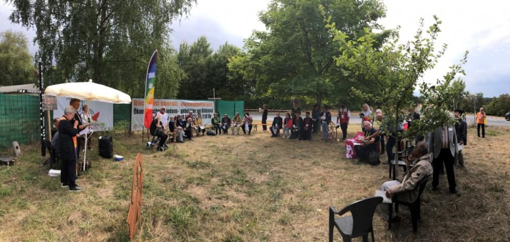 Pilgerweg vorbei an der Raketenkuh